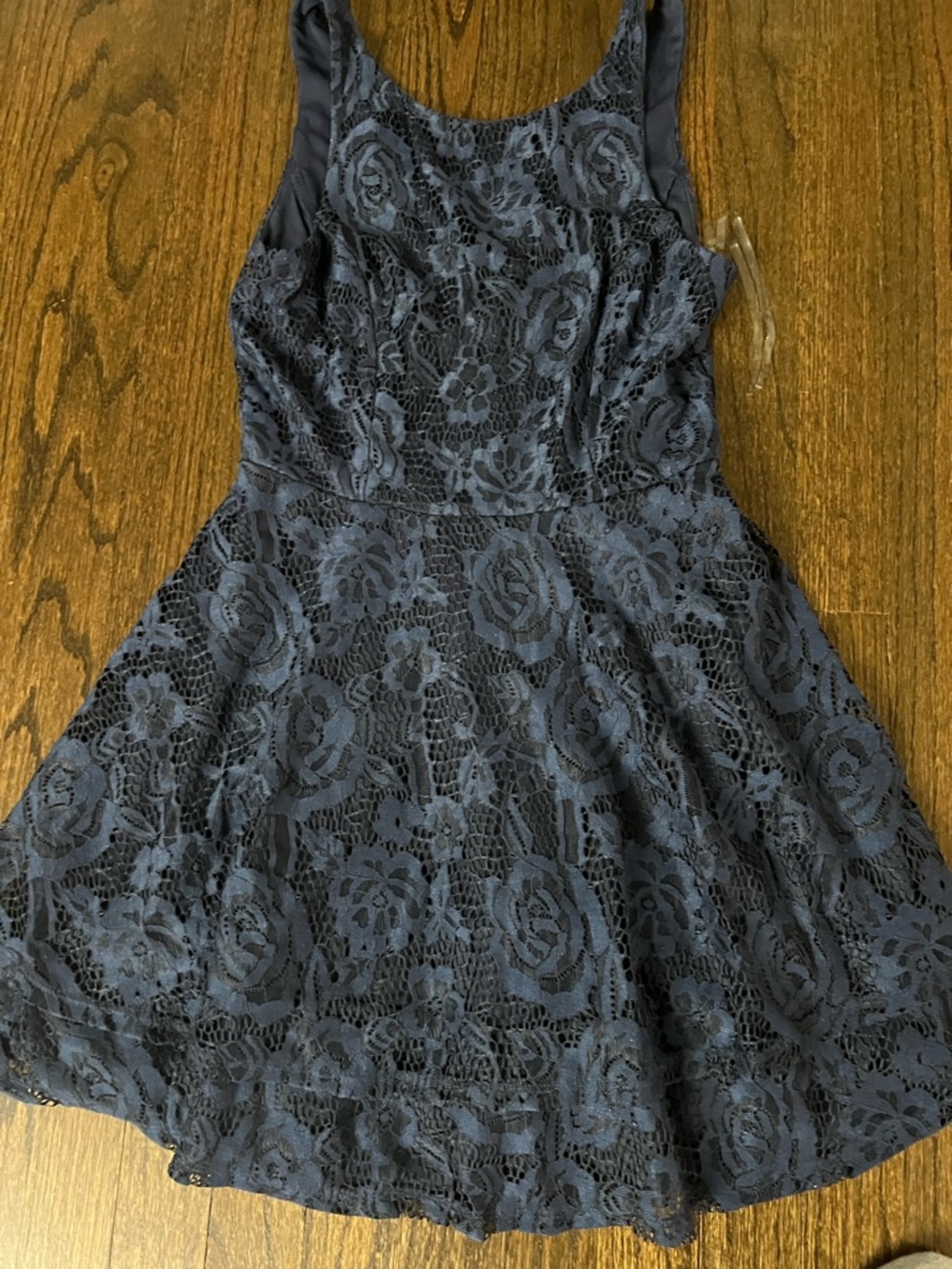 Speechless Navy and Black Label Close-Up